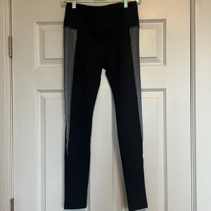 Noli Leggings w/Silver Honeycomb Pattern